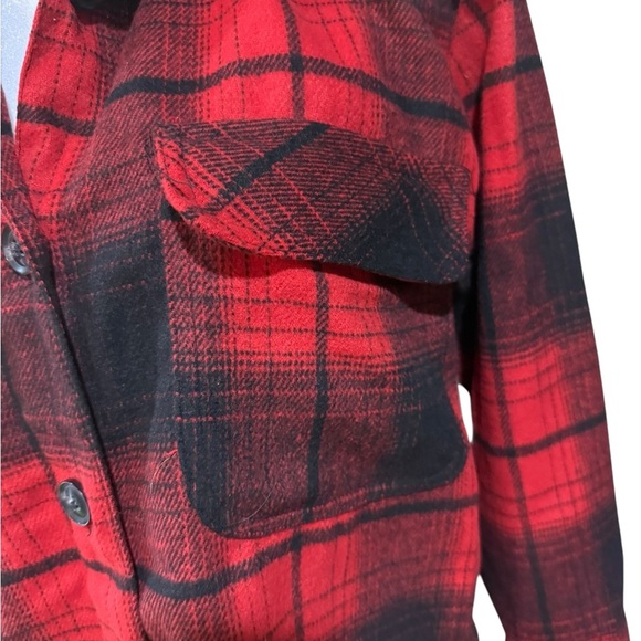 No Boundaries Red and Black Plaid Utility Shacket NWT size Small - Picture 3 of 10